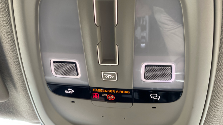 Volvo XC40 2.0 B4P Ultra Dark 5dr Auto Petrol Estate